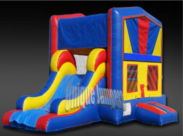 Deluxe Bounce House w/Slide Wet Deluxe Bounce House w/Slide Wet